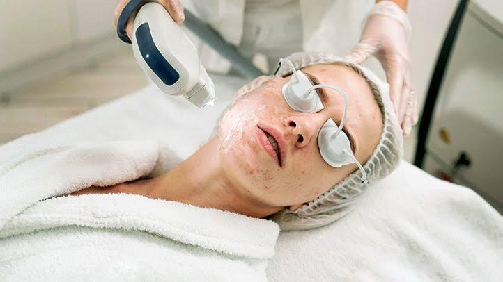 Are facials worth the cost as a way to treat acne scarring? - SKINFUDGE Aesthetics | Painless, No Side Effects, Natural Looking Results